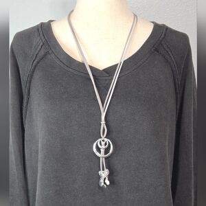 Fashion Jewelry Silver Pendant Necklace 30"